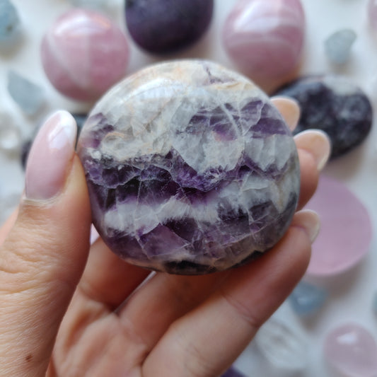 Chevron Amethyst Palm Stone (#15) - Simply Affinity