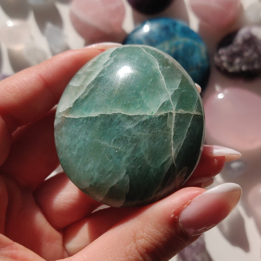 Green Aventurine Palm Stone (#8) - Simply Affinity