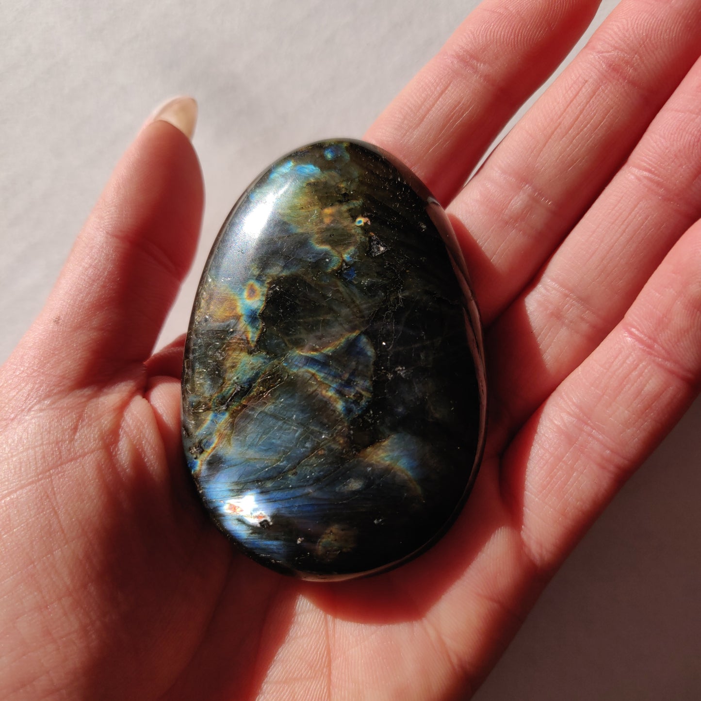 Labradorite Palm Stone (#35) - Simply Affinity