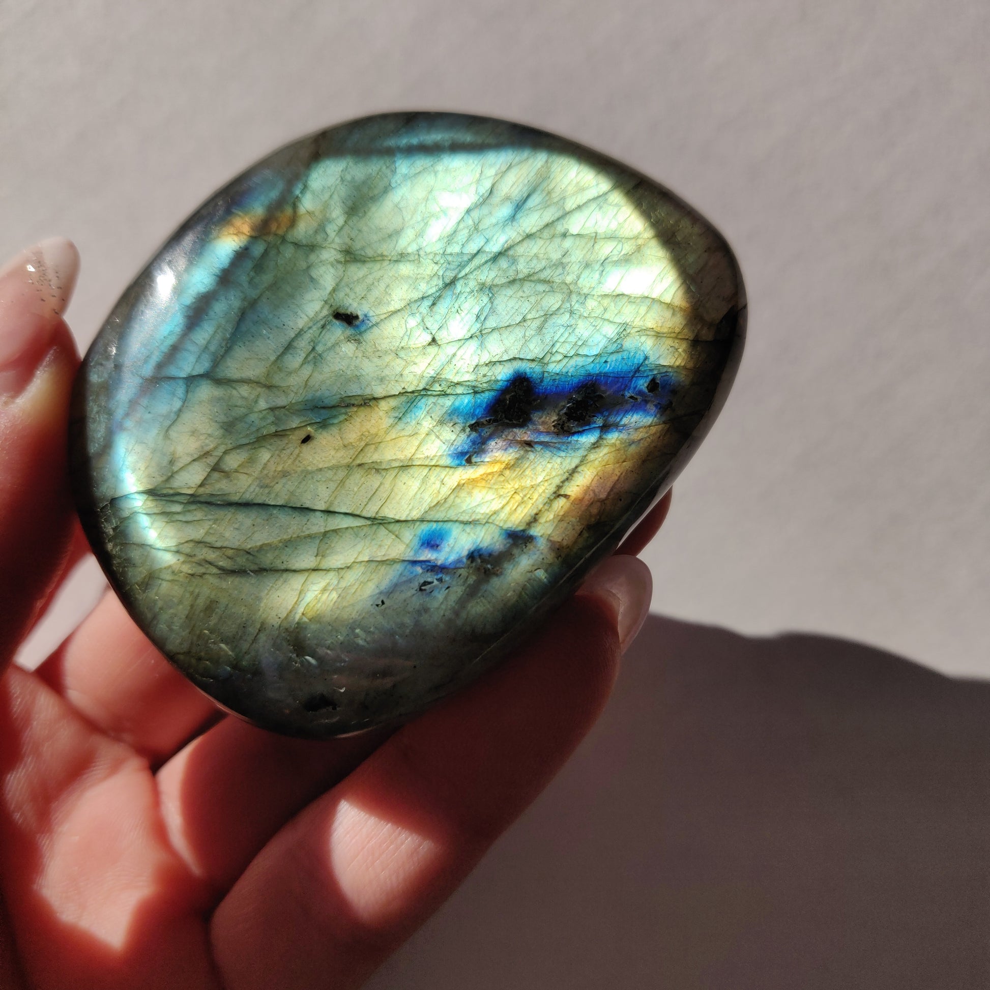 Labradorite Palm Stone (#46) - Simply Affinity