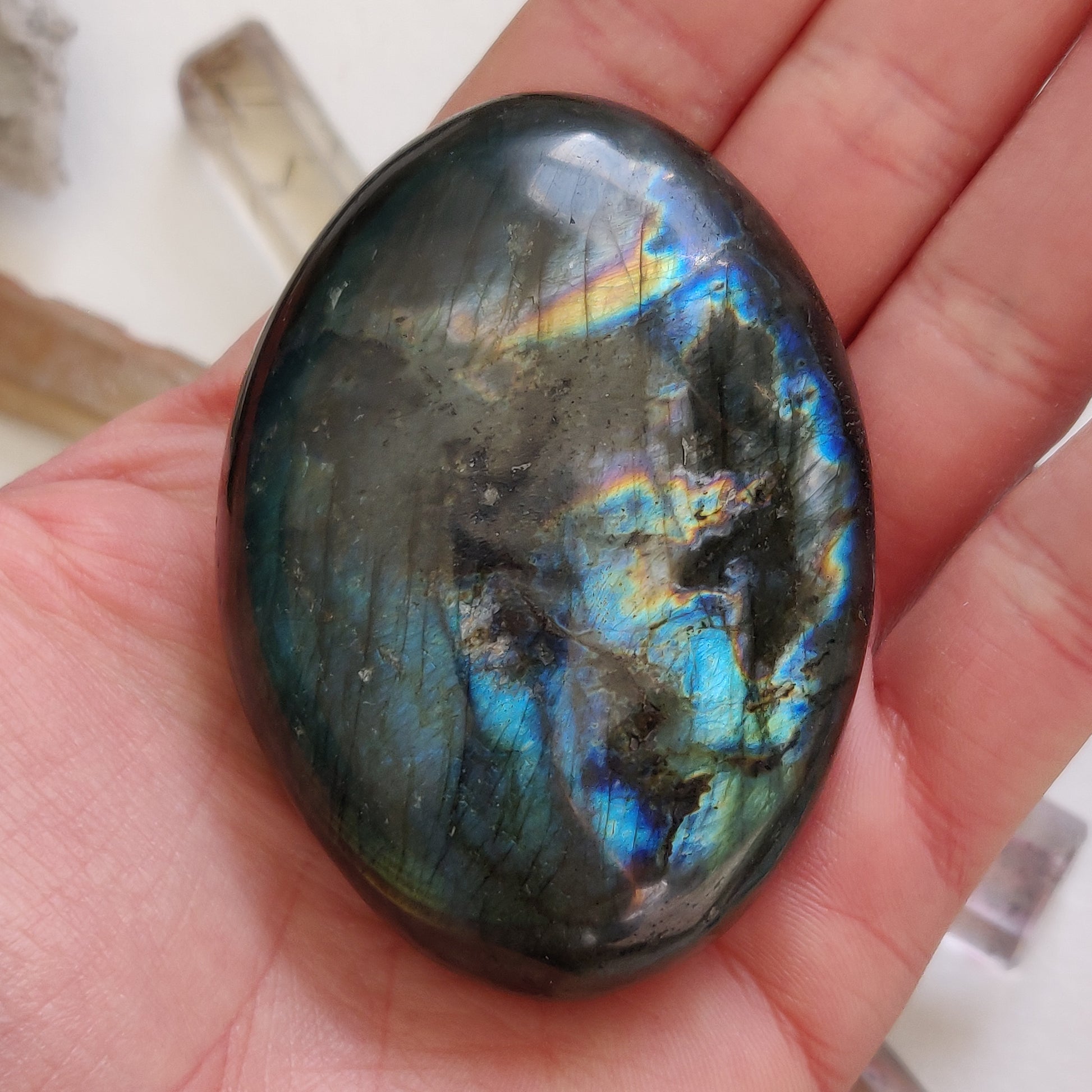 Labradorite Palm Stone (#103) - Simply Affinity