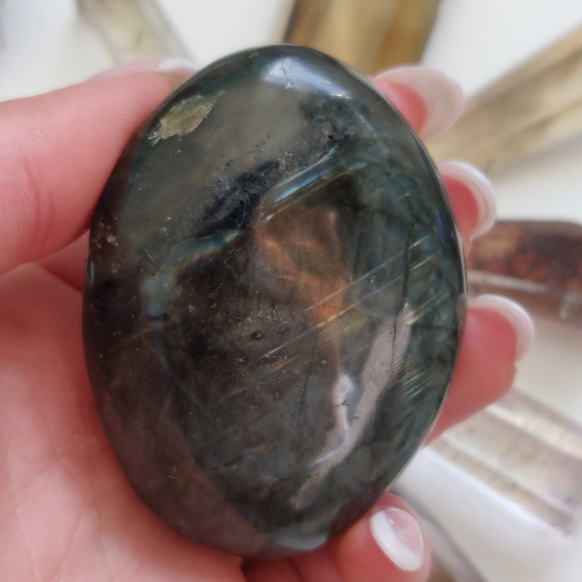 Labradorite Palm Stone (#103) - Simply Affinity