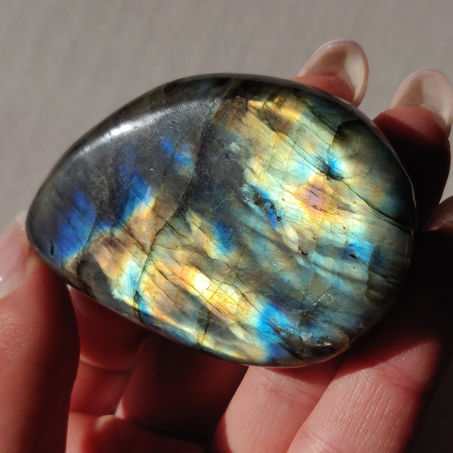 Labradorite Palm Stone (#162) - Simply Affinity