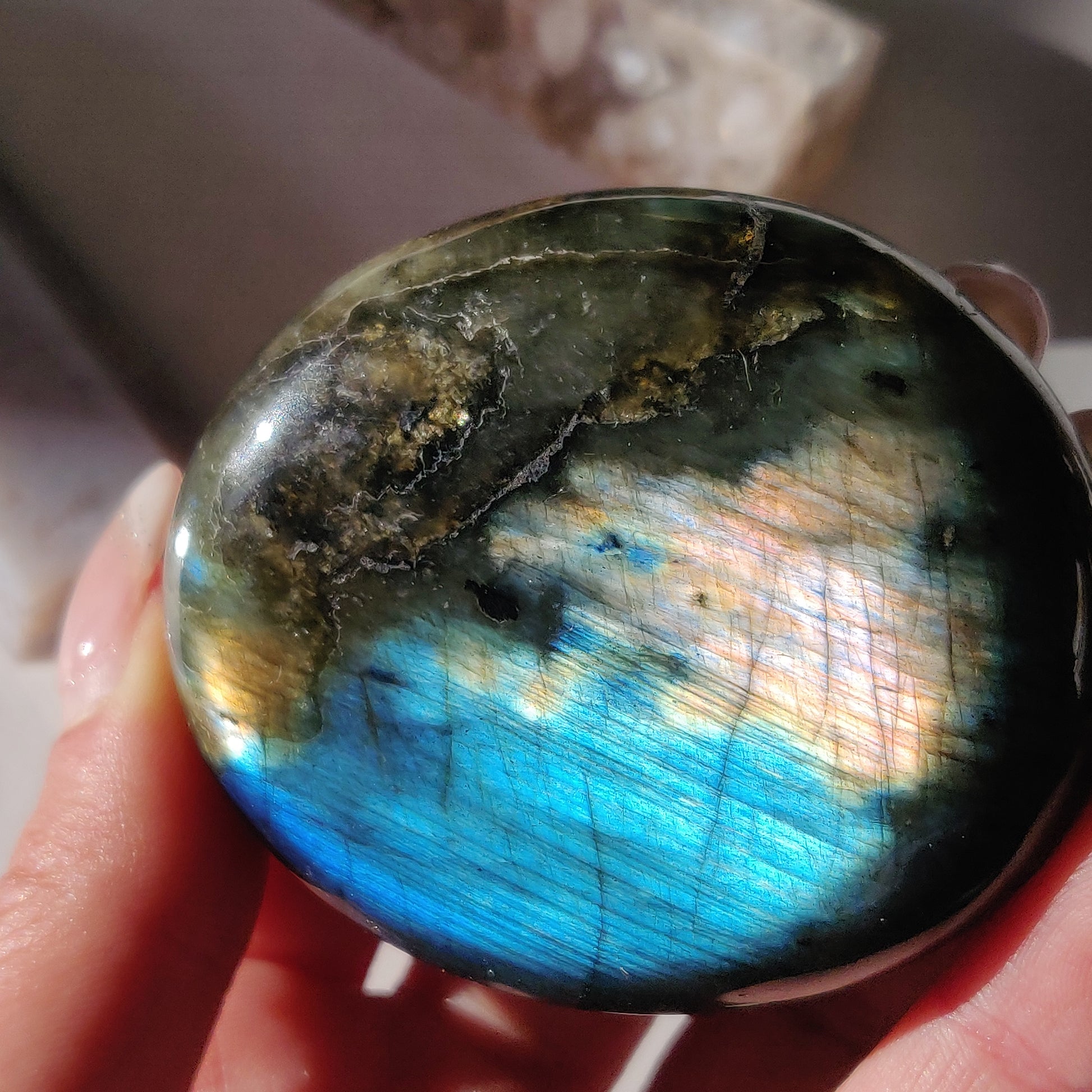Labradorite Palm Stone (#167) - Simply Affinity