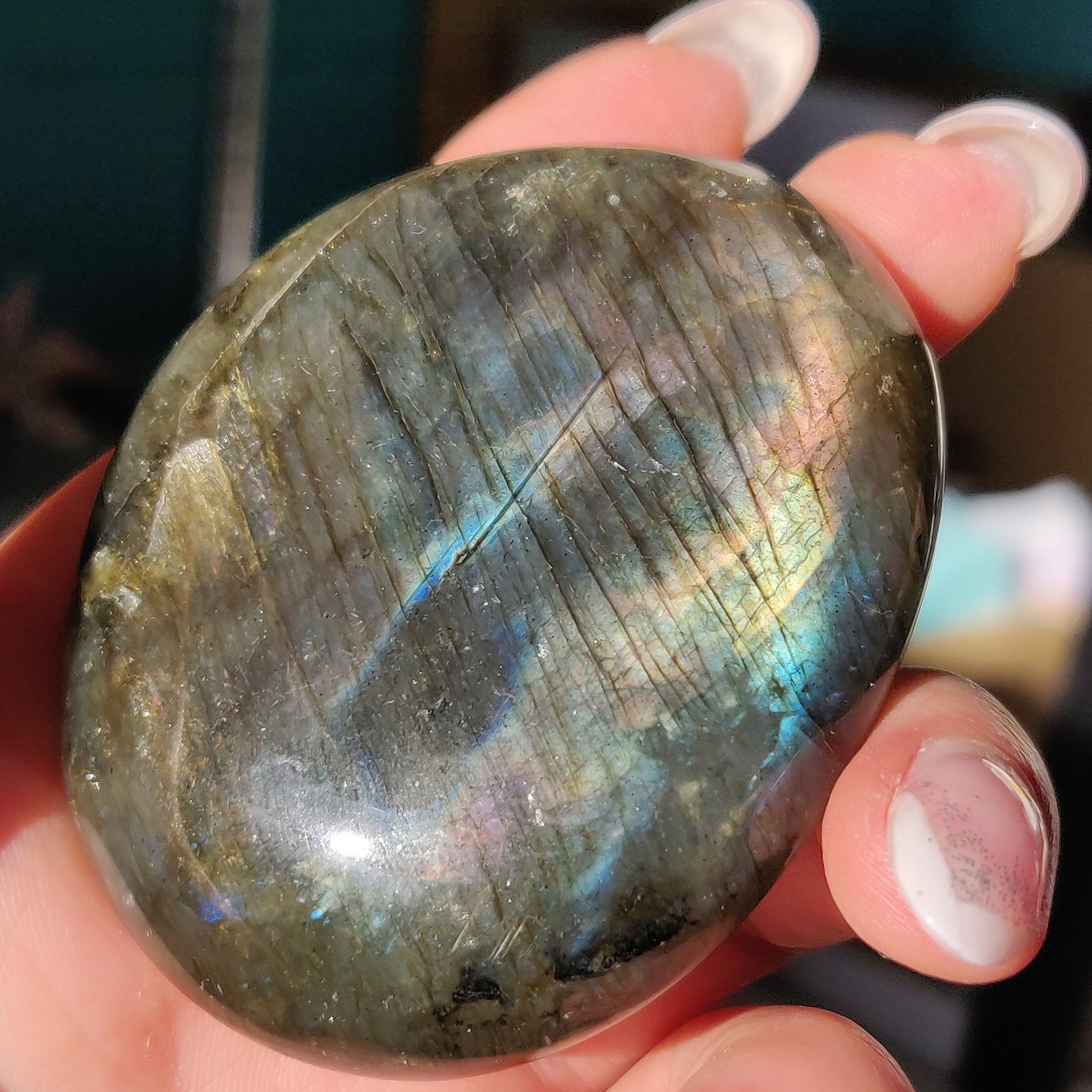 Labradorite Palm Stone (#279) - Simply Affinity
