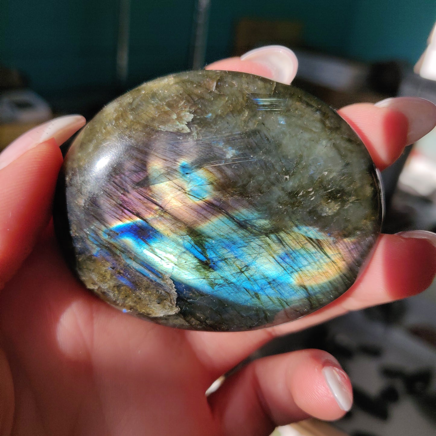 Labradorite Palm Stone (#279) - Simply Affinity