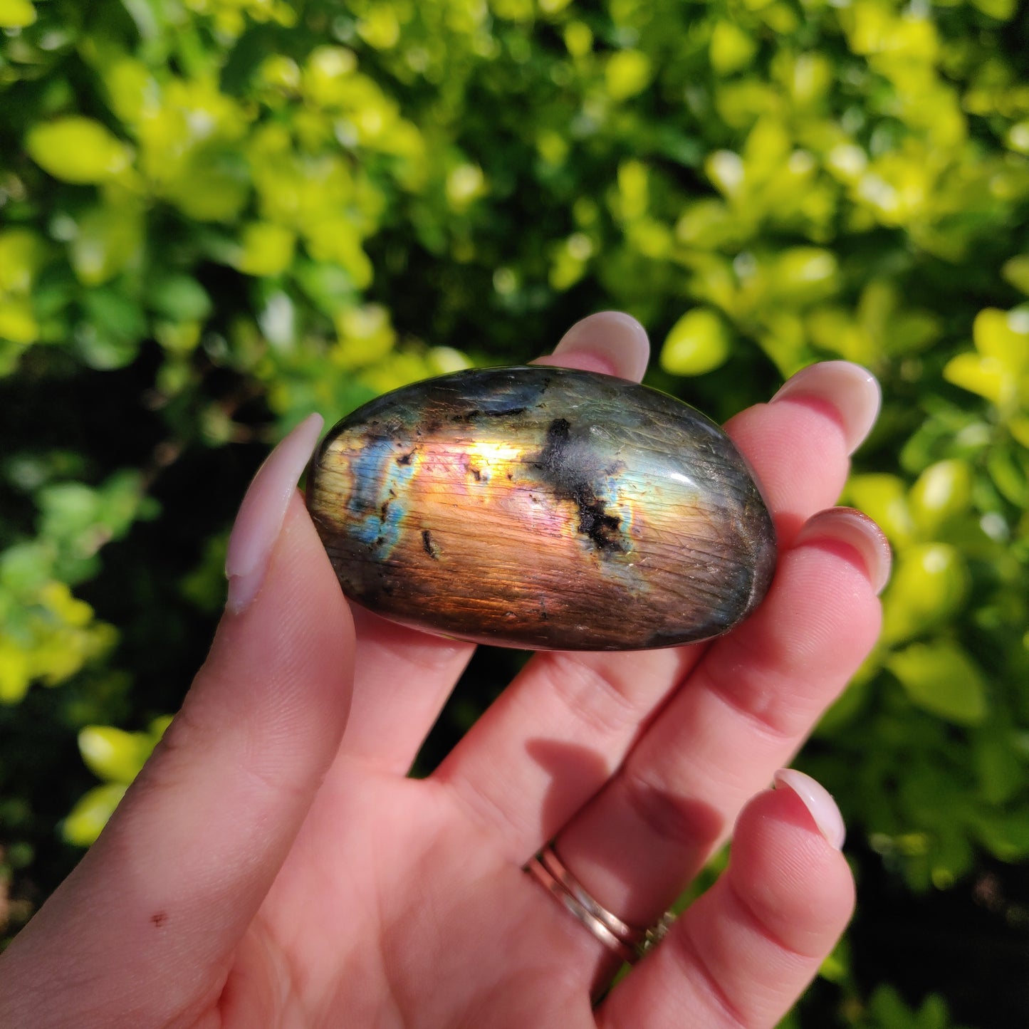 Labradorite Palm Stone (#285) - Simply Affinity