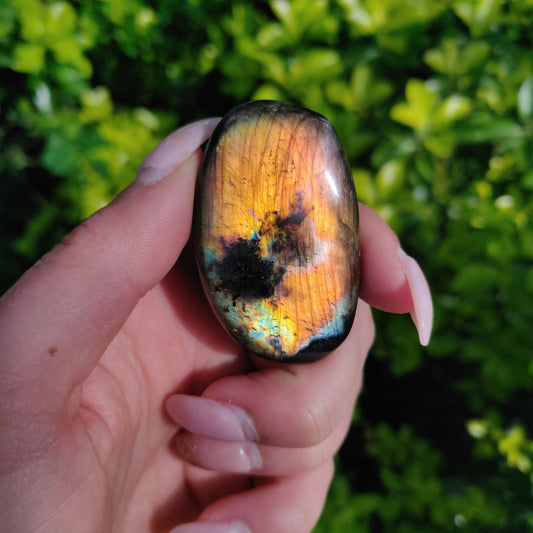 Labradorite Palm Stone (#285) - Simply Affinity