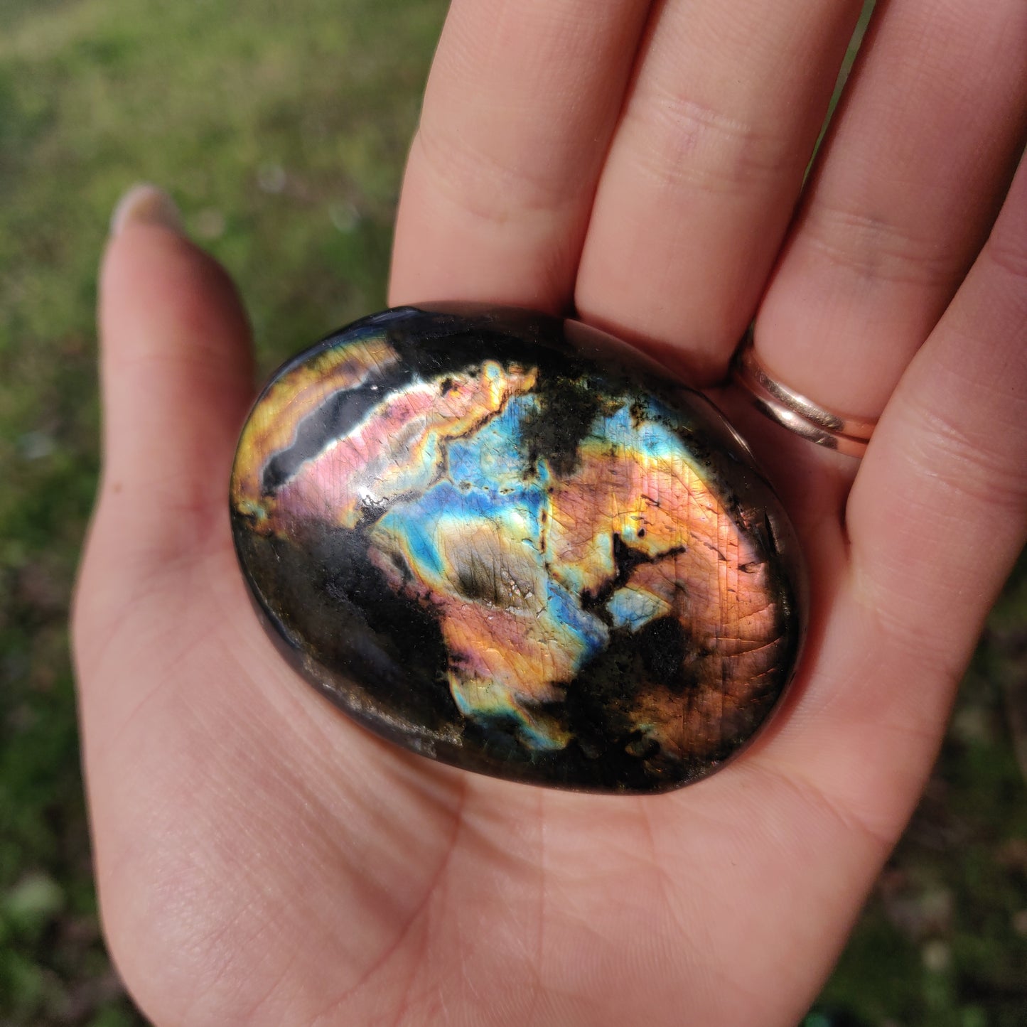 Labradorite Palm Stone (#66) - Simply Affinity