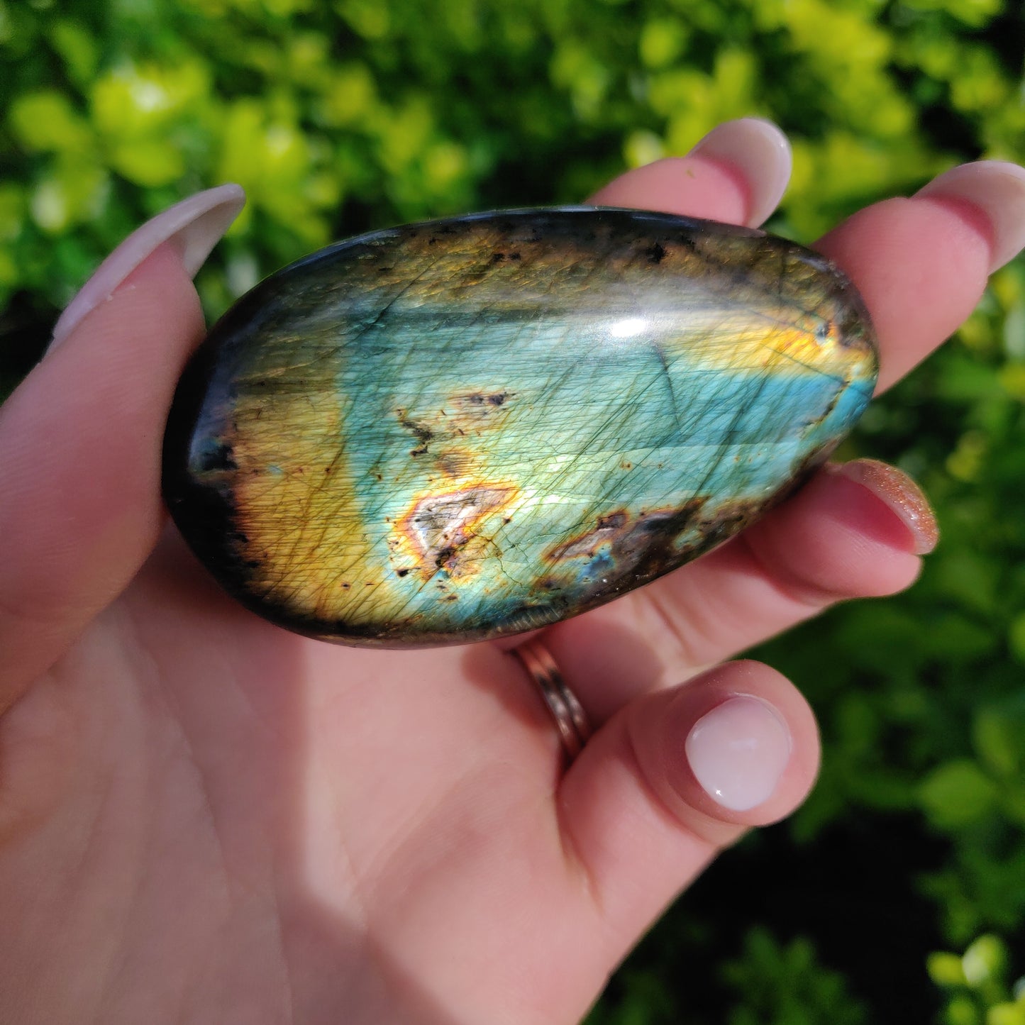 Labradorite Palm Stone (#129) - Simply Affinity