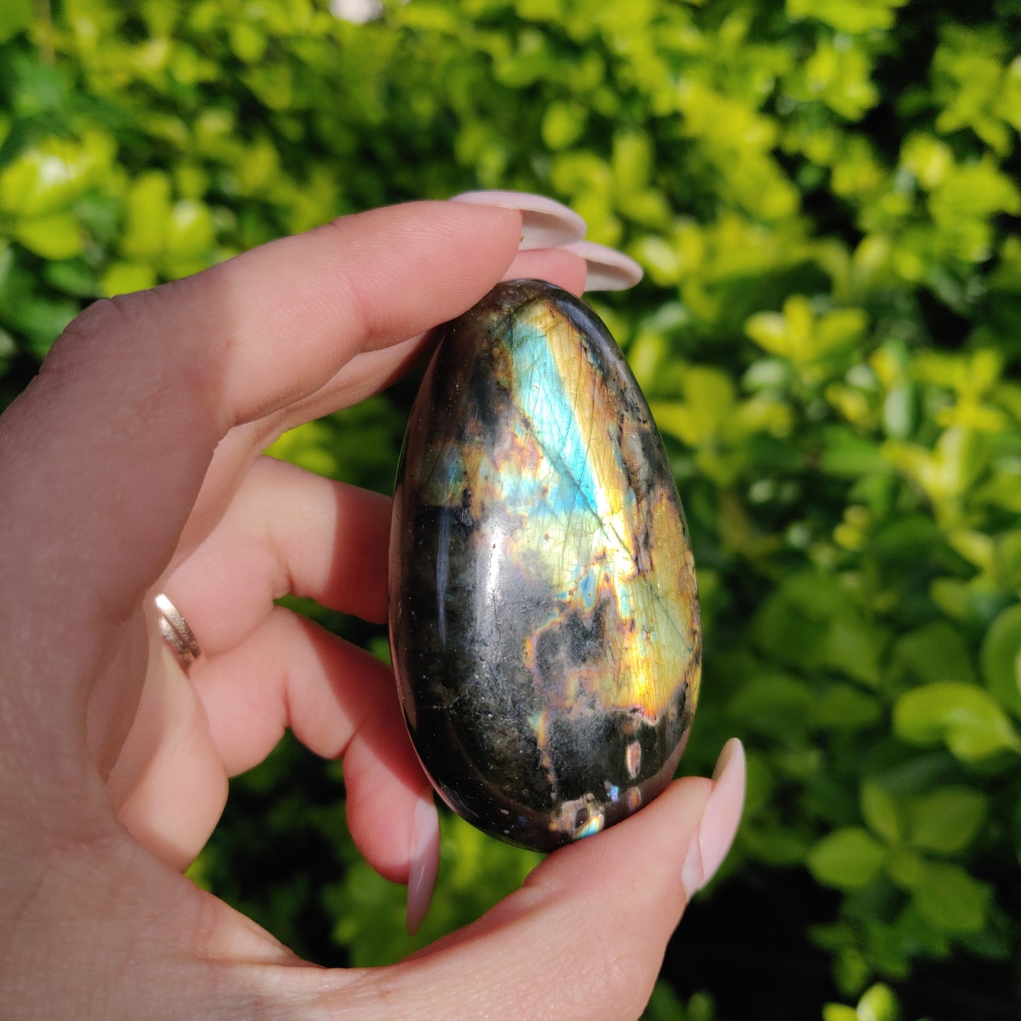 Labradorite Palm Stone (#129) - Simply Affinity