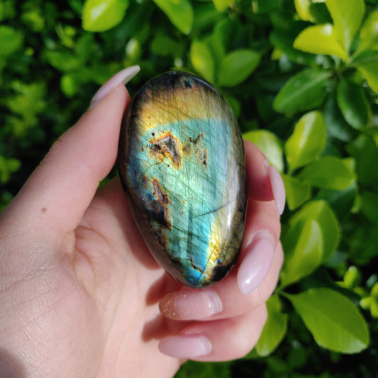 Labradorite Palm Stone (#129) - Simply Affinity