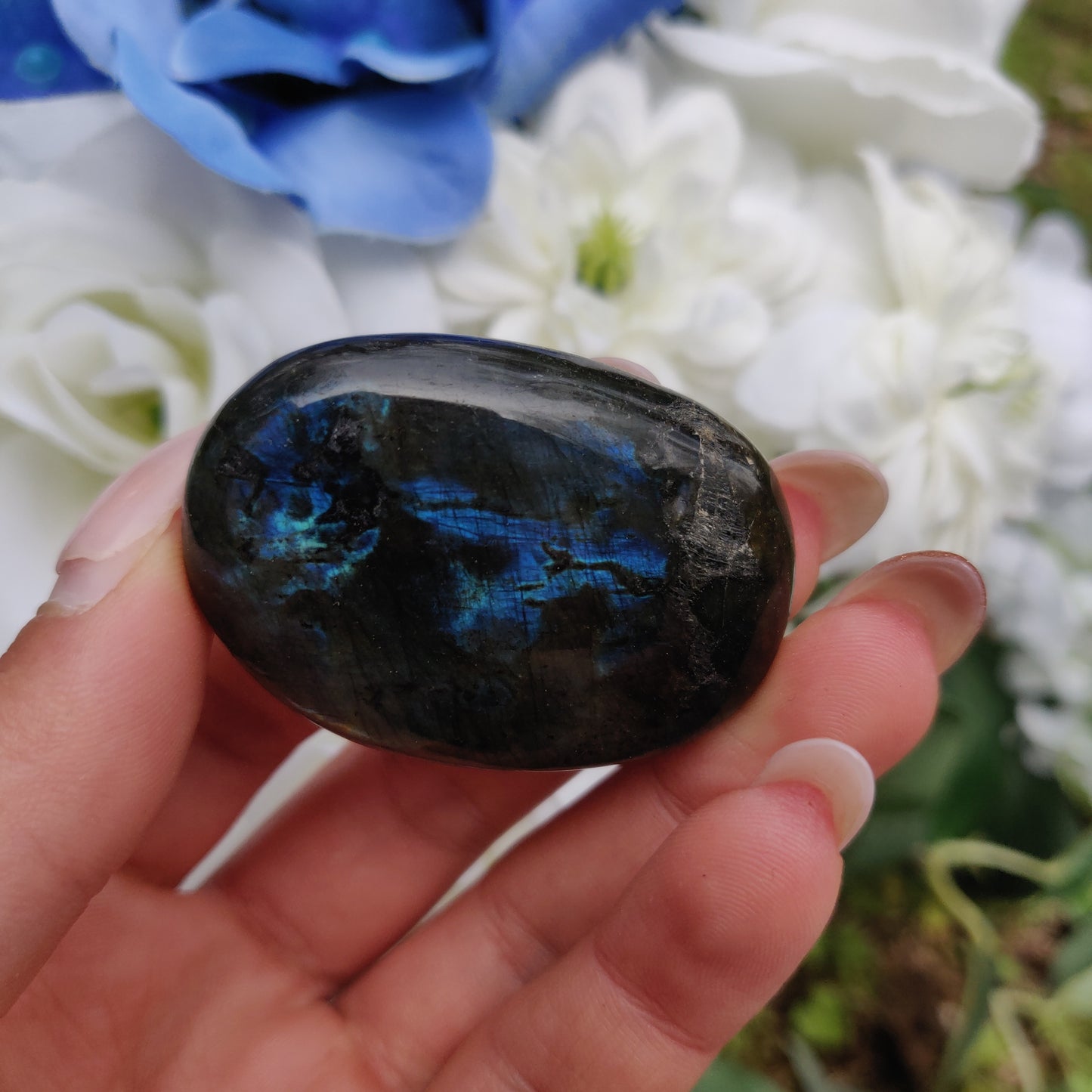Labradorite Palm Stone (#303) - Simply Affinity