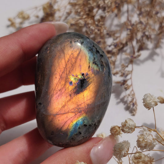 Labradorite Palm Stone (#313) - Simply Affinity