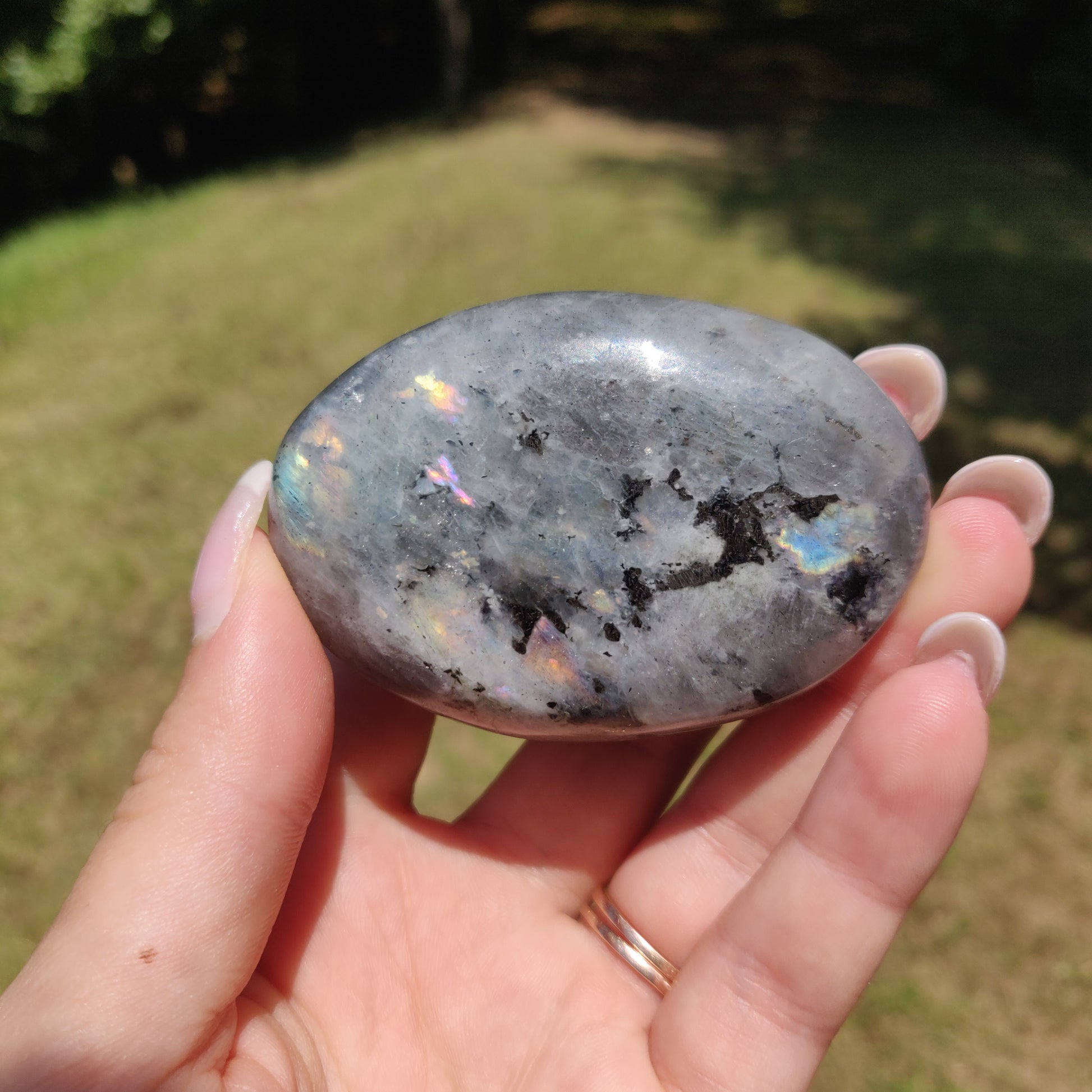 Labradorite Palm Stone (#104) - Simply Affinity