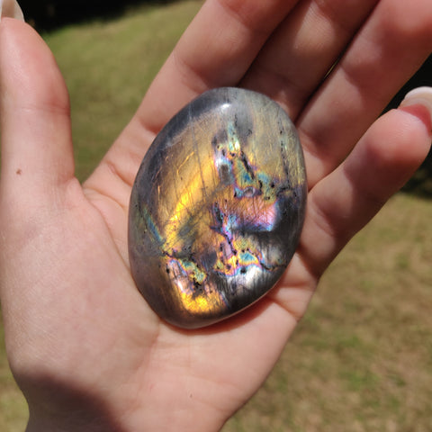 Labradorite Palm Stone (#104) - Simply Affinity