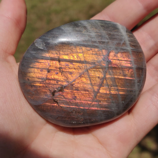 Labradorite Palm Stone (#318) - Simply Affinity