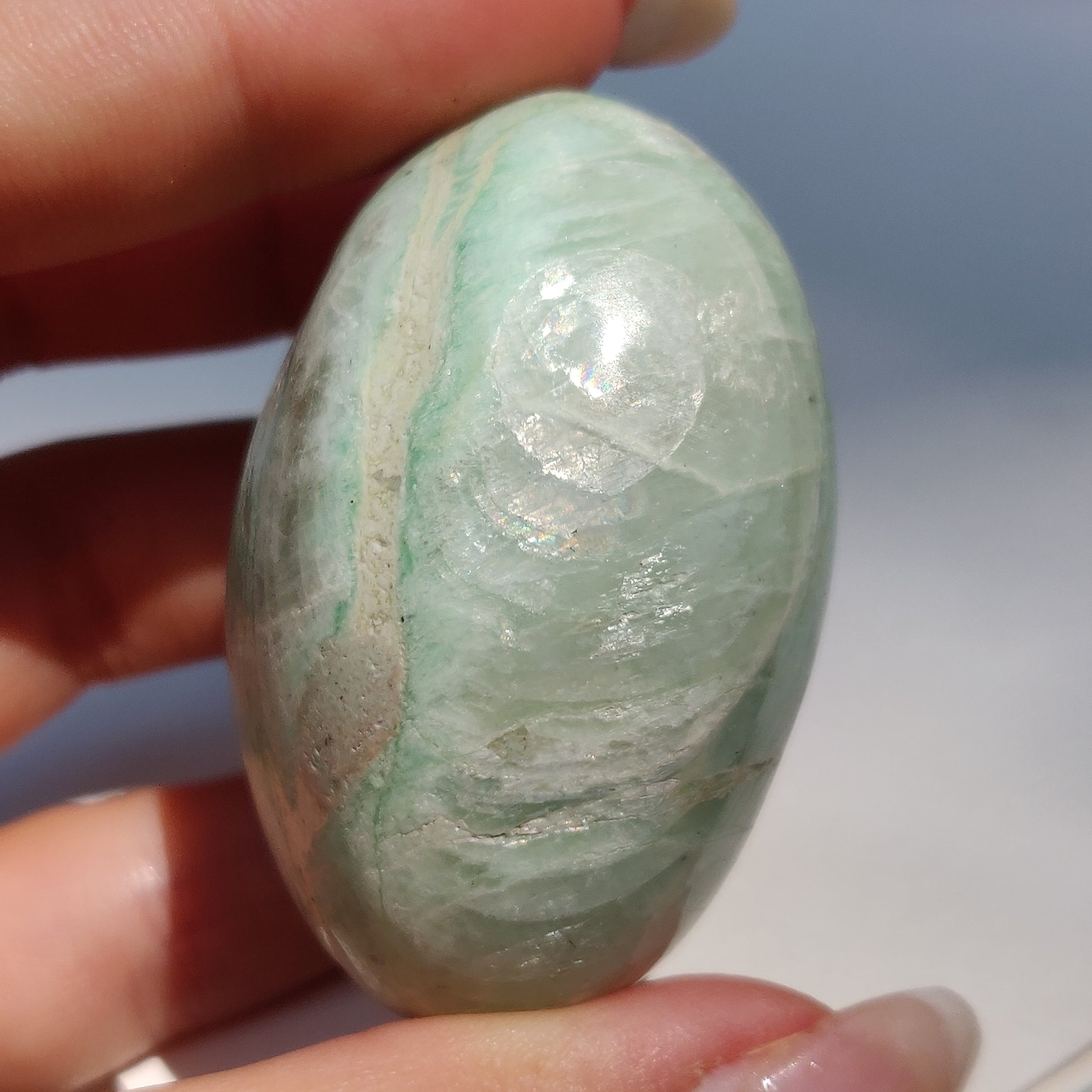 BLUE FLASH Garnierite Palm Stone (#11) - Simply Affinity