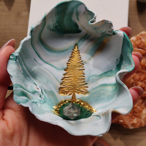 Marbled Spruce Trinket Dish with Quartz - Simply Affinity