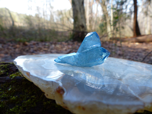 Arkansas Aqua Aura Quartz Point (#3) - Simply Affinity