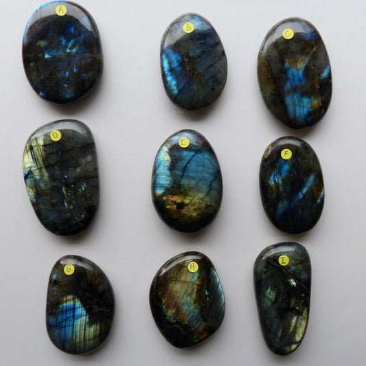 Choose your Labradorite Palm Stone - Simply Affinity