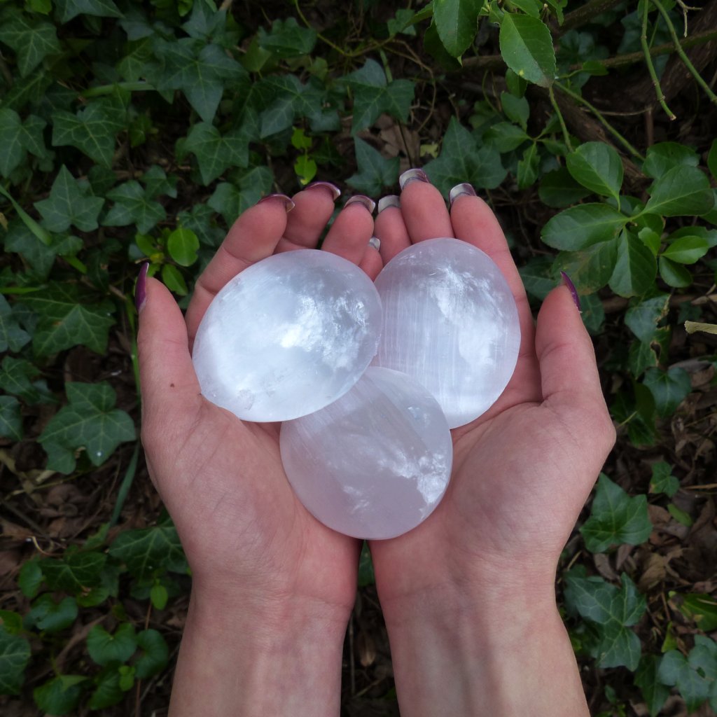 Selenite Palm Stone - Simply Affinity