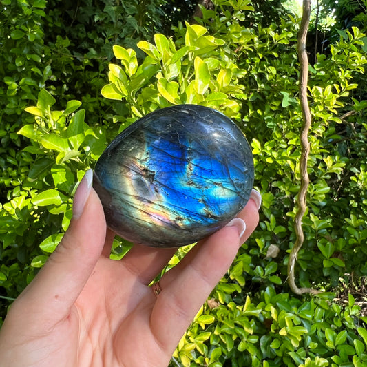 Labradorite Palm Stone (#25) - Simply Affinity