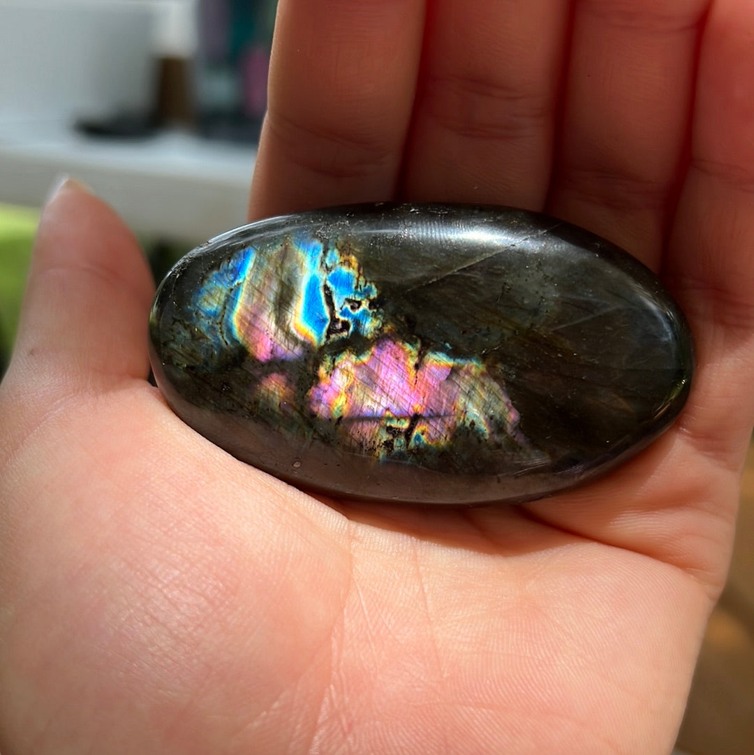 Labradorite Palm Stone (#116) - Simply Affinity