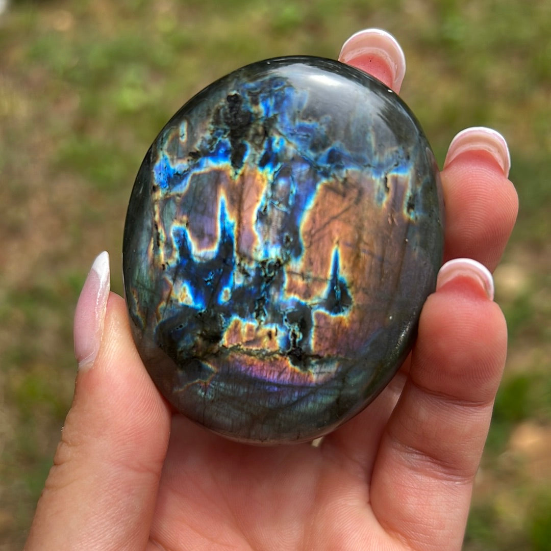 Labradorite Palm Stone (#128) - Simply Affinity