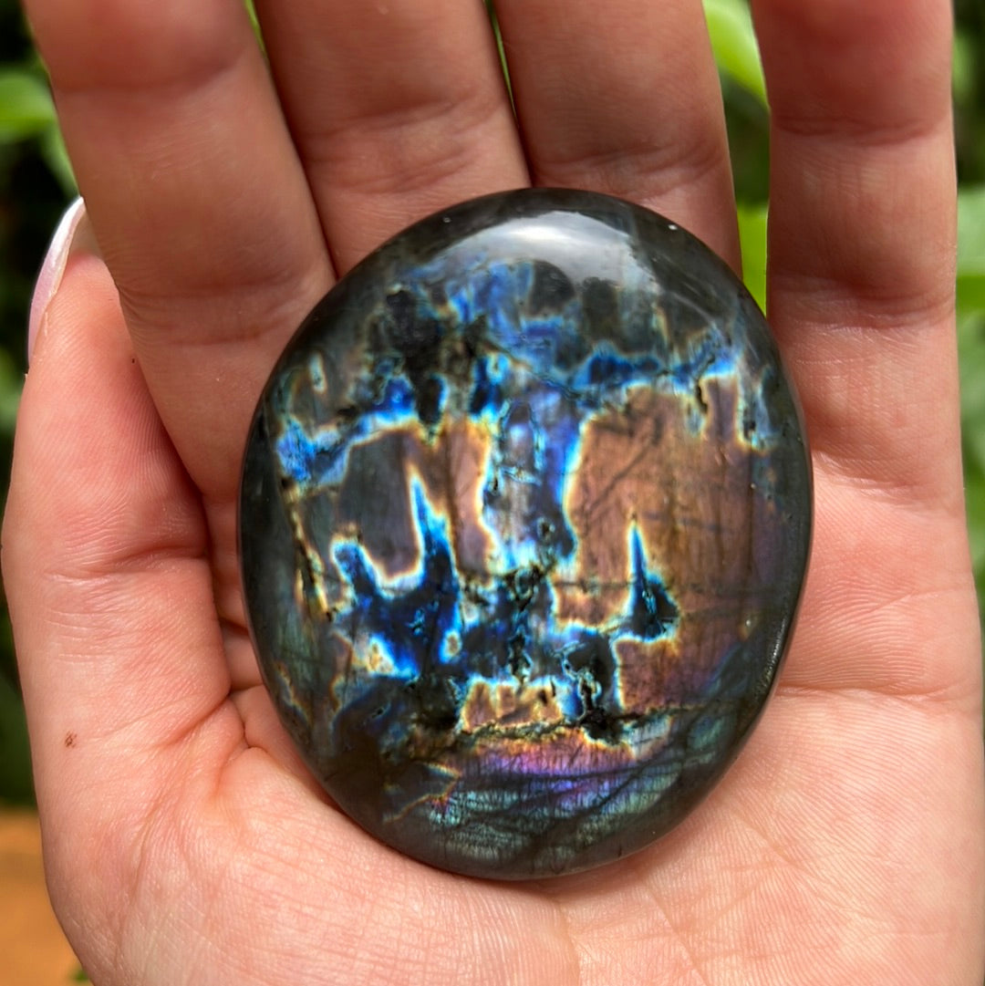 Labradorite Palm Stone (#128) - Simply Affinity