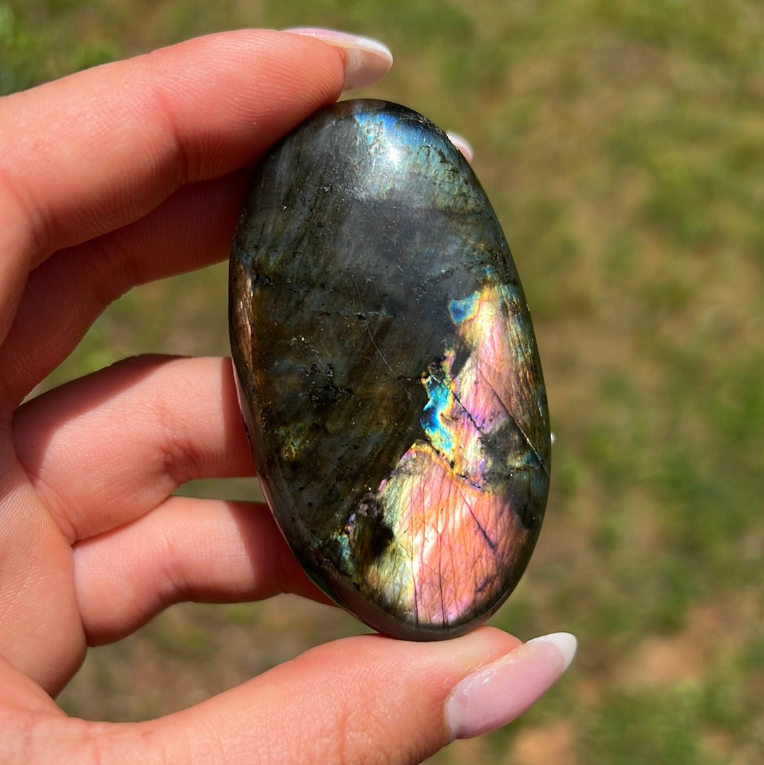 Labradorite Palm Stone (#116) - Simply Affinity