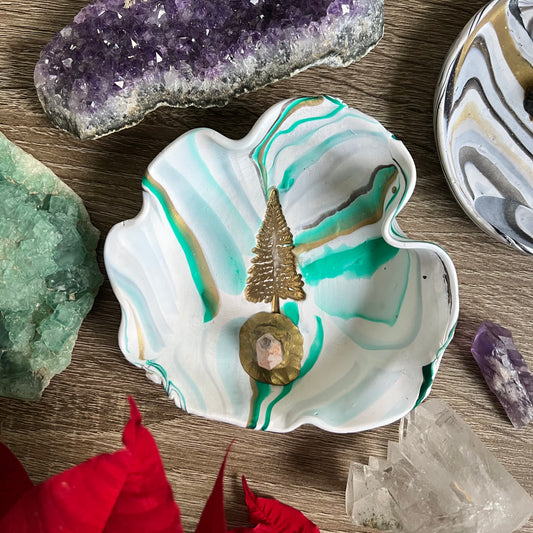 Marbled Spruce Trinket Dish with Quartz - Simply Affinity