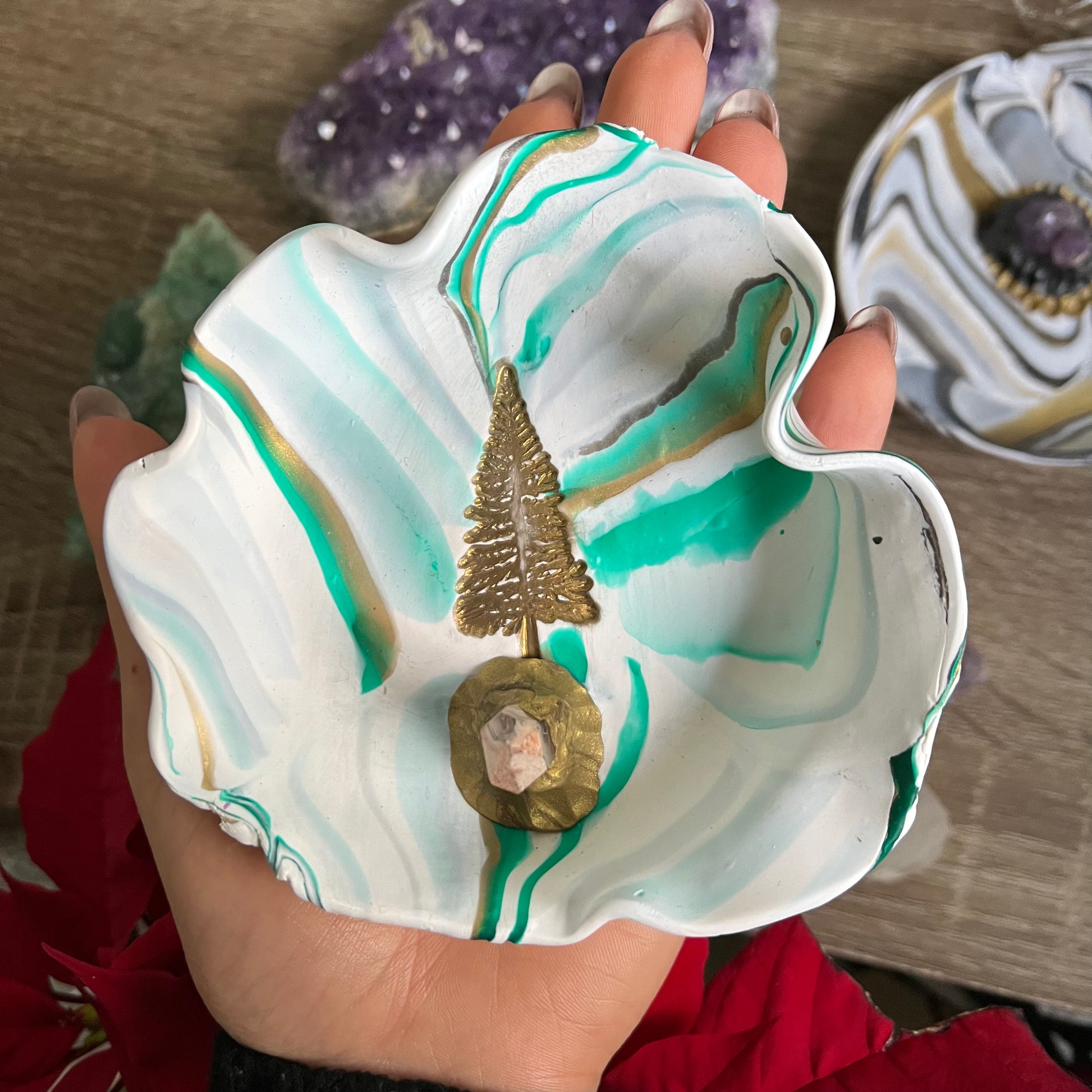 Marbled Spruce Trinket Dish with Quartz - Simply Affinity