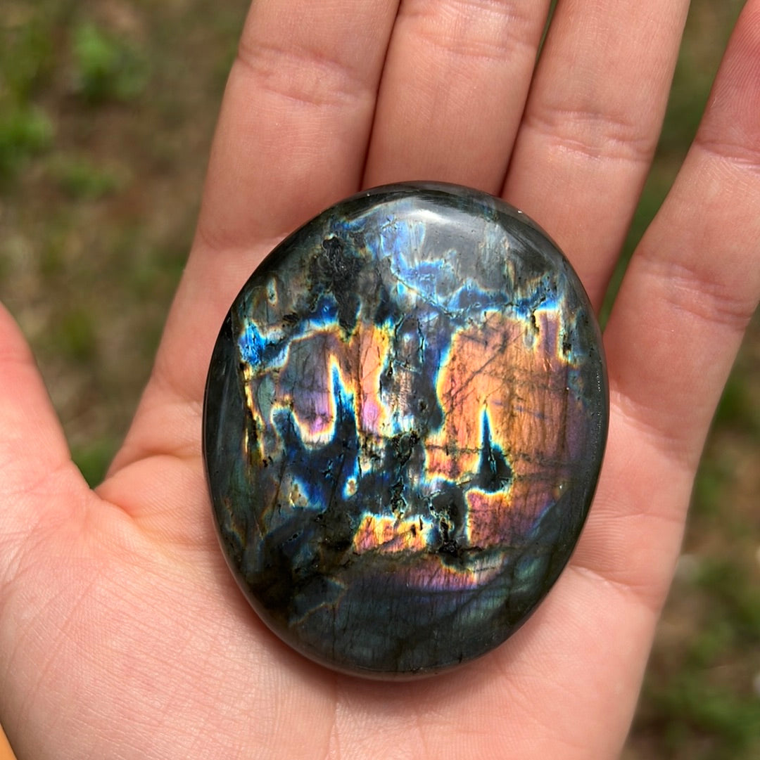 Labradorite Palm Stone (#128) - Simply Affinity
