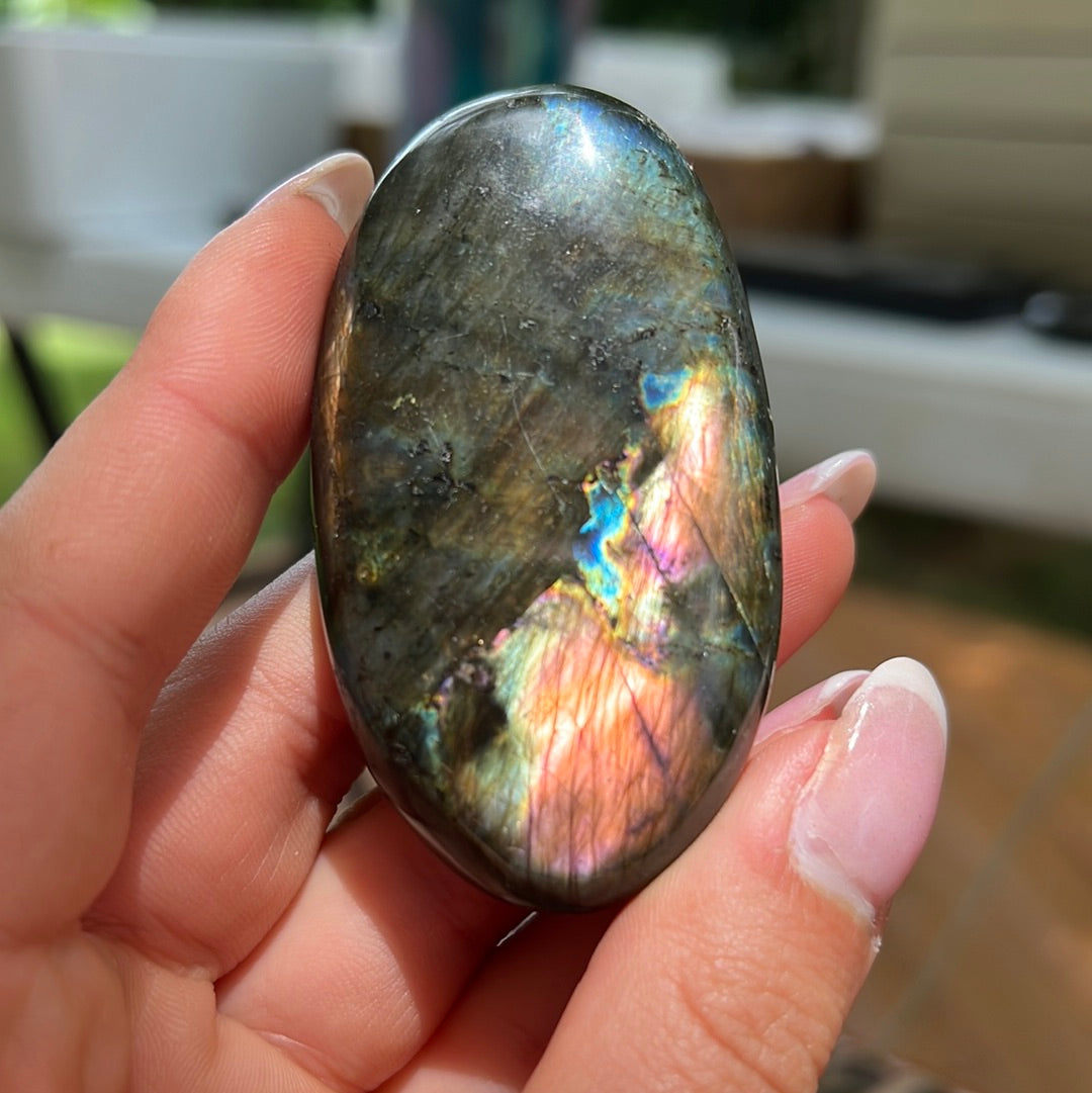 Labradorite Palm Stone (#116) - Simply Affinity
