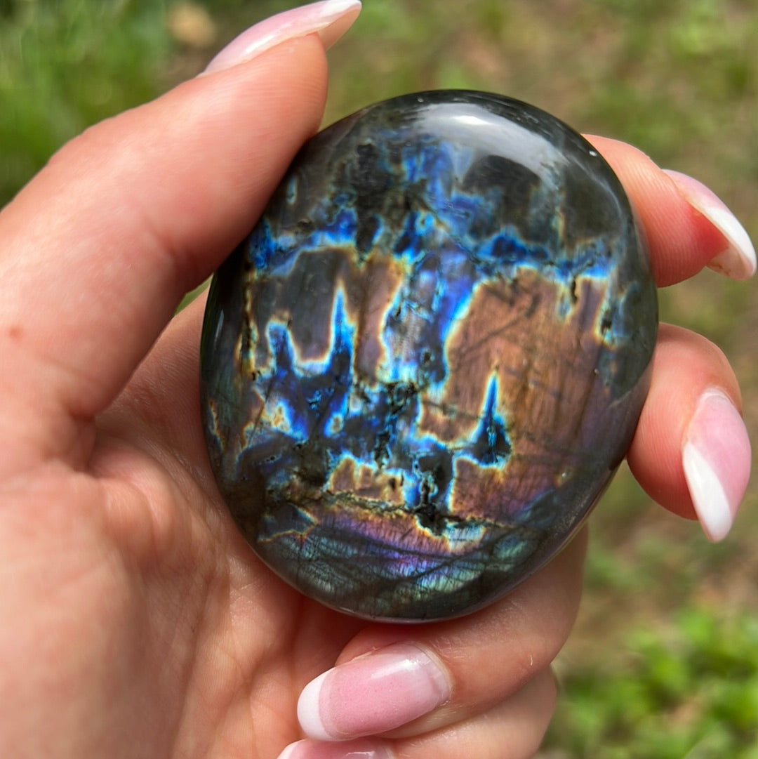 Labradorite Palm Stone (#128) - Simply Affinity