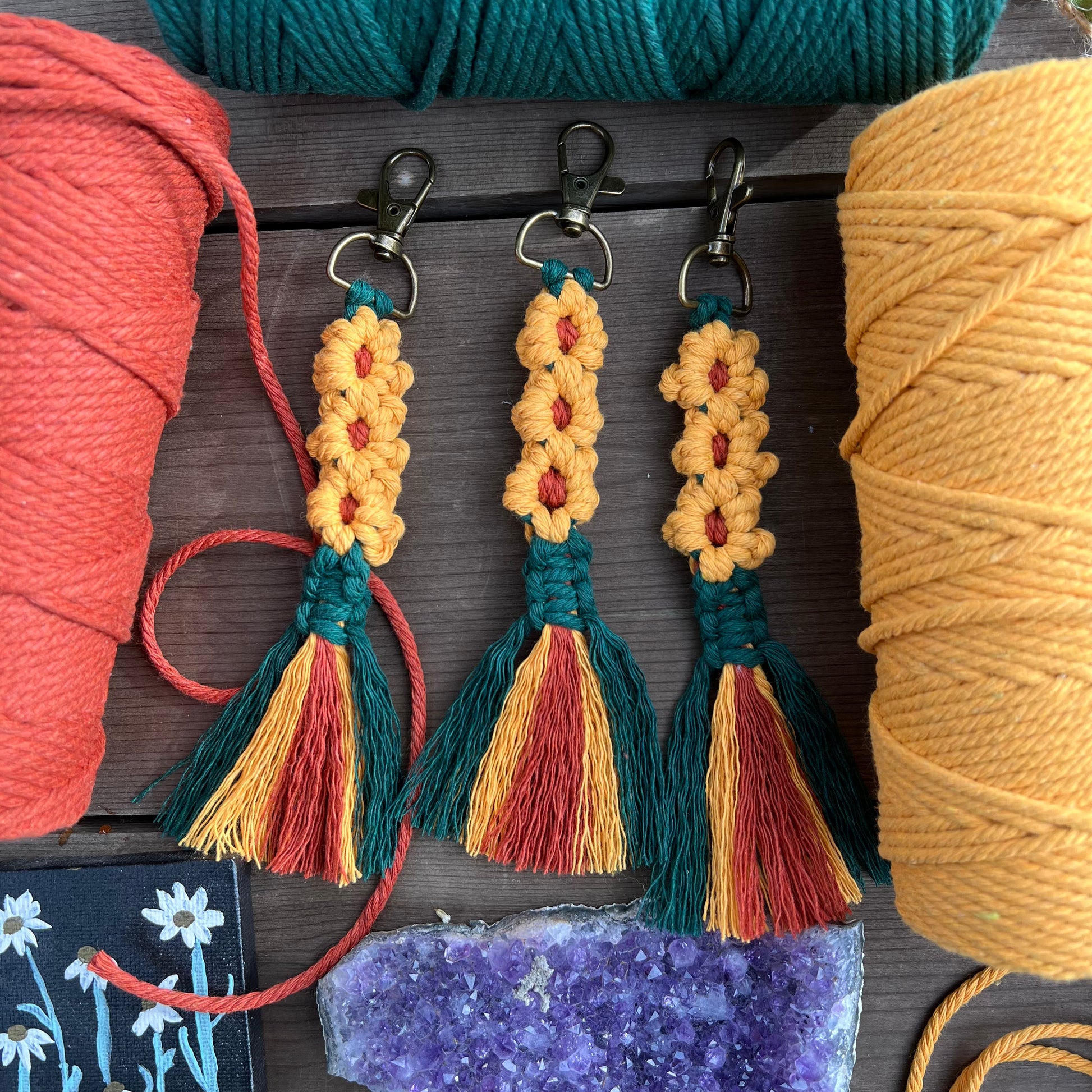 Macrame Flower Keychain - Simply Affinity