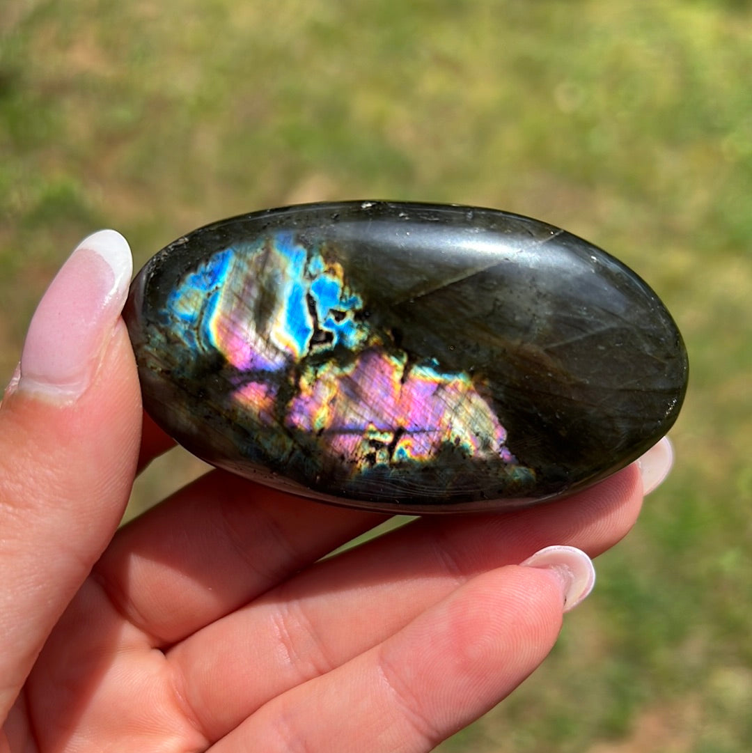 Labradorite Palm Stone (#116) - Simply Affinity