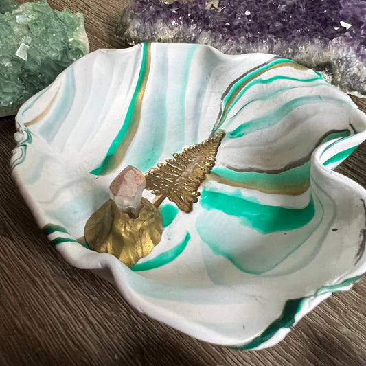 Marbled Spruce Trinket Dish with Quartz - Simply Affinity